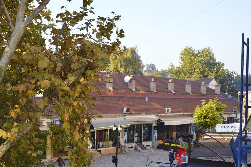Hotel De Koka Skopje Exteriör bild